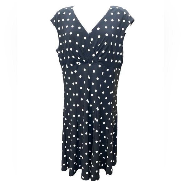 Lauren Ralph Lauren Dresses & Skirts - Lauren Ralph Lauren Dress Size 16 Black w/White Polka Dots V-Neck Cap Sleeves